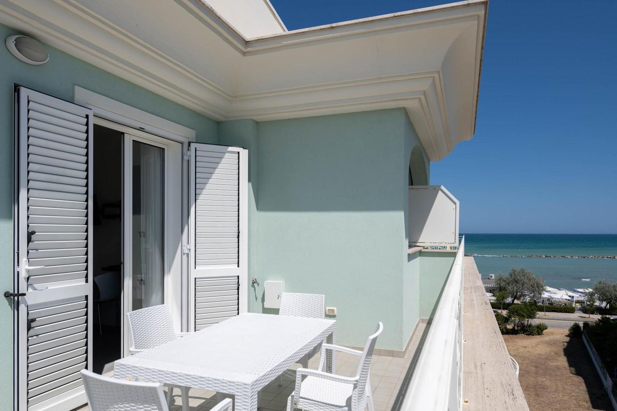 Altomare - Vibra Apartment Villa Rosa Di Martinsicuro